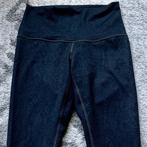 Lululemon Wunder Under High-Rise 28" Navy Black